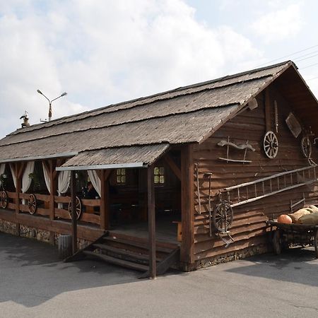 Transit Hotel Dyakovtsy Екстериор снимка